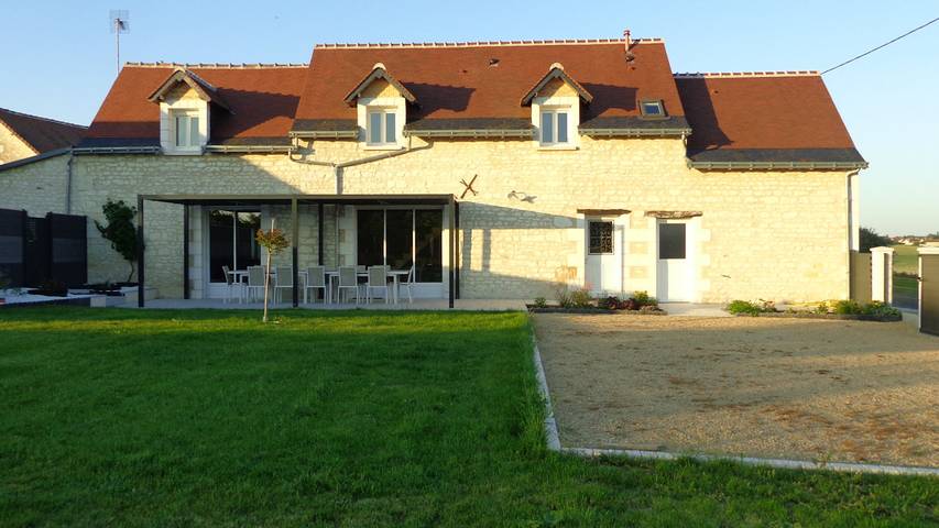 Gîte pour 12 personnes, avec terrasse et jardin en Indre-et-Loire - 3