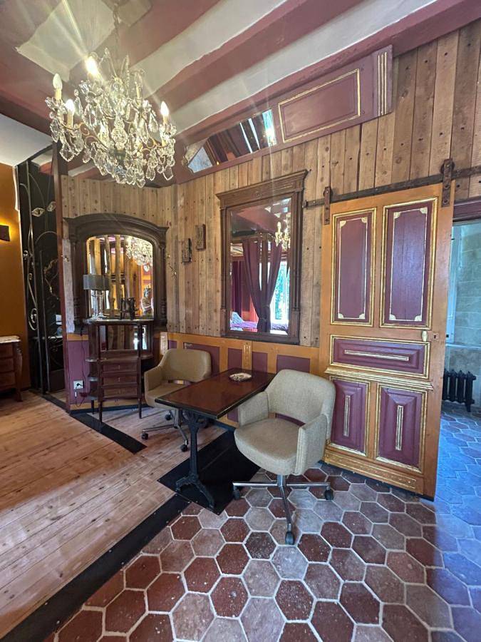 Location de vacances pour 2 personnes, avec jardin à La Lande-de-Goult - 2