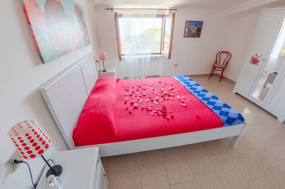 Vacation House 'Ro. & Se.' in Palinuro It. Blue Flag also 2025. Accommodation Sun in Centola, Cilento