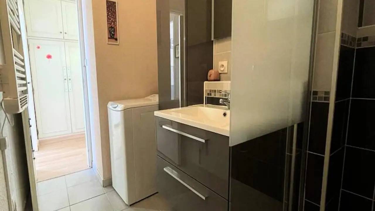Apartamento vacacional entero, Ferienwohnung für 2 Personen (33 m²) in Gréoux-les-Bains in Gréoux-les-Bains, Alpes de Alta Provenza