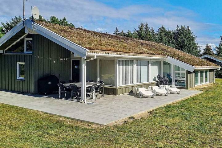 Ferienhaus für 12 Personen, mit Terrasse und Whirlpool sowie Sauna und Pool, mit Haustier in Grønhøj Strand