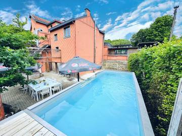Ferienhaus für 15 Personen, mit Terrasse und Whirlpool sowie Sauna, mit Haustier in Spa
