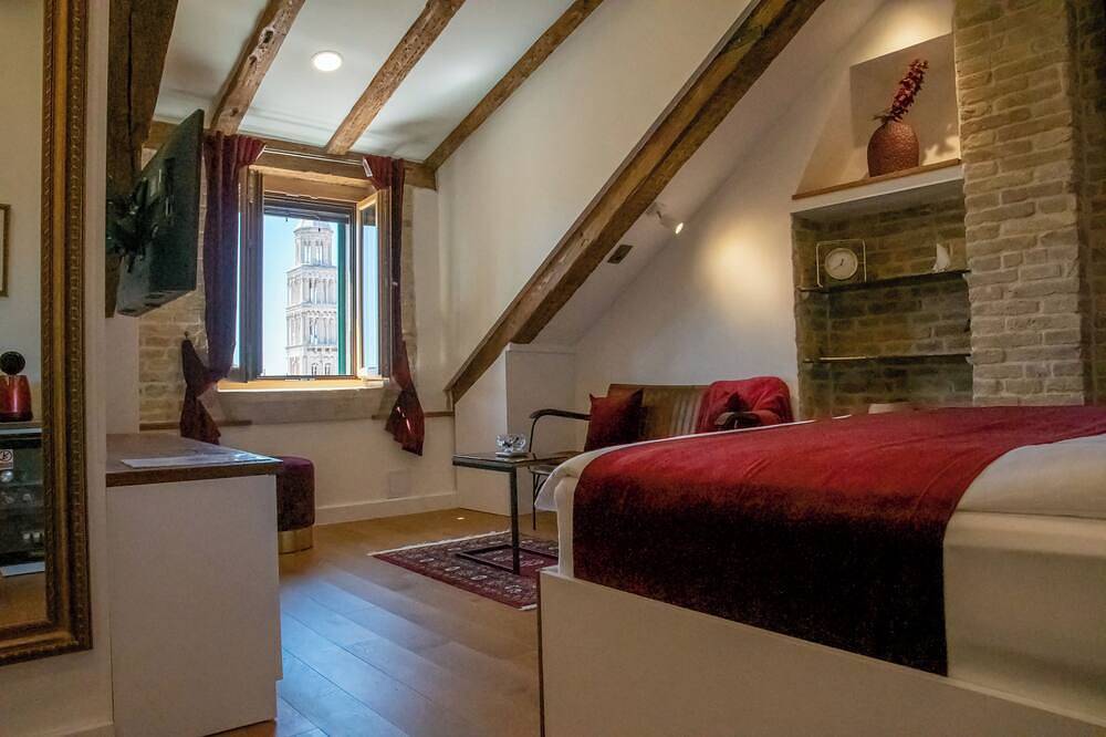 Oblivion Rooms Split - Spacious & Cozy Retreats. Sea & Park Views Await in Split, Split-Dalmatia