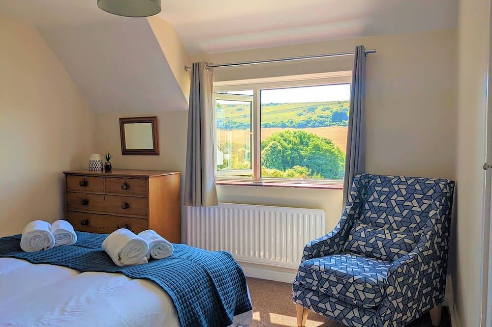 3 Bed Holiday home close to idyllic Lulworth Cove in Lulworth Cove, Dorset