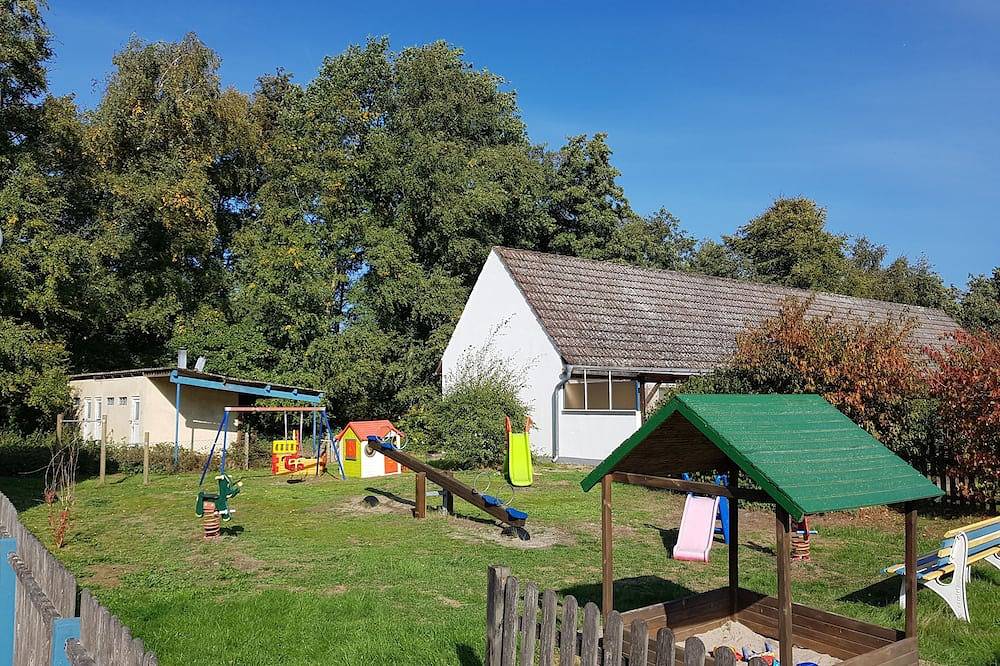 Kinder- und hundefreundliche Ferienhausanlage in Kieler Förde, Wisch