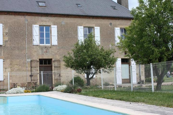 Chambre d’hôte pour 2 personnes, avec jardin ainsi que vue et piscine dans Nièvre - 2