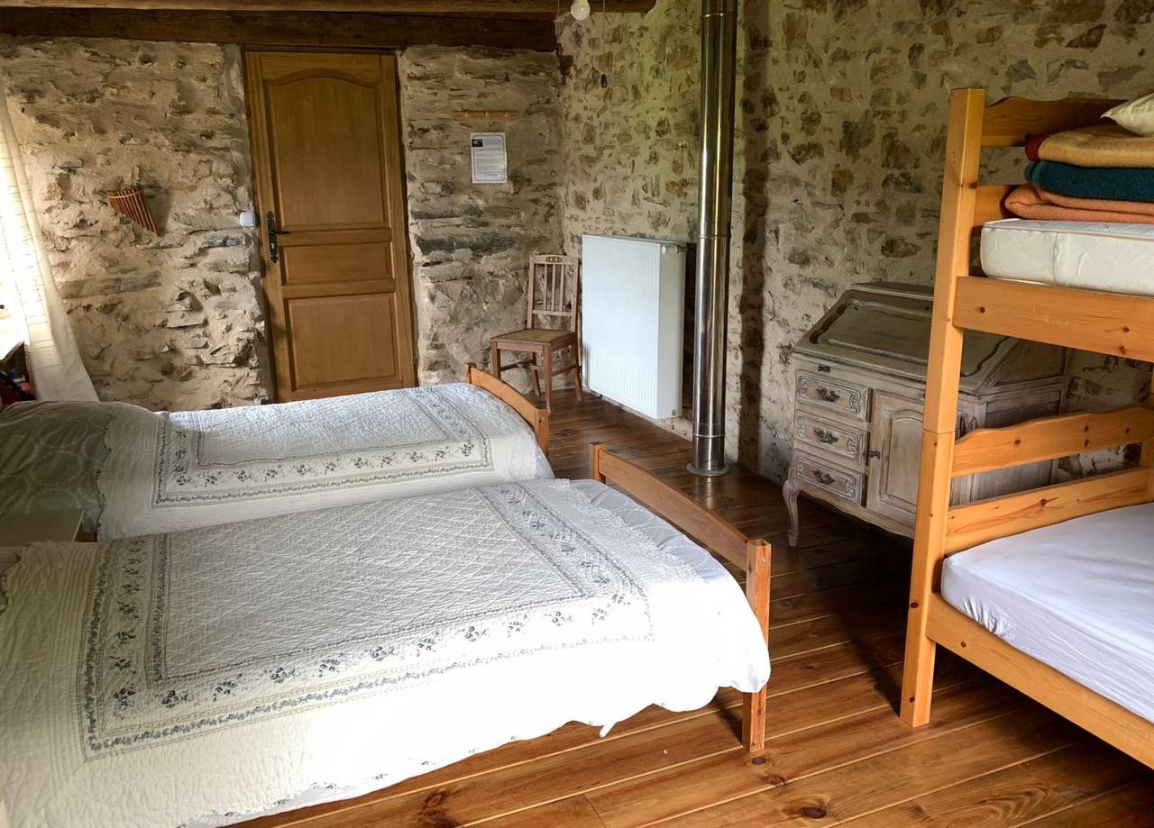 Chambres et table d'hôtes La Buscatière en Aveyron - Chambre 1 in Le Truel, Parc naturel régional des Grands Causses
