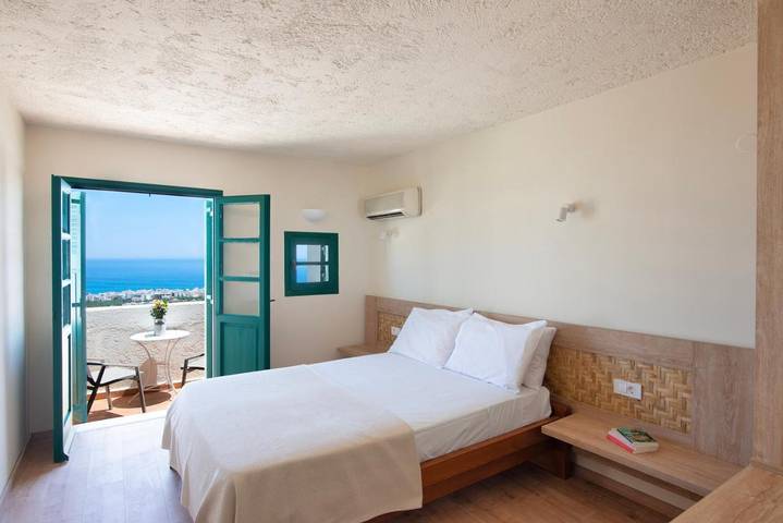 Appart’hôtel pour 5 personnes, avec jardin ainsi que vue et piscine