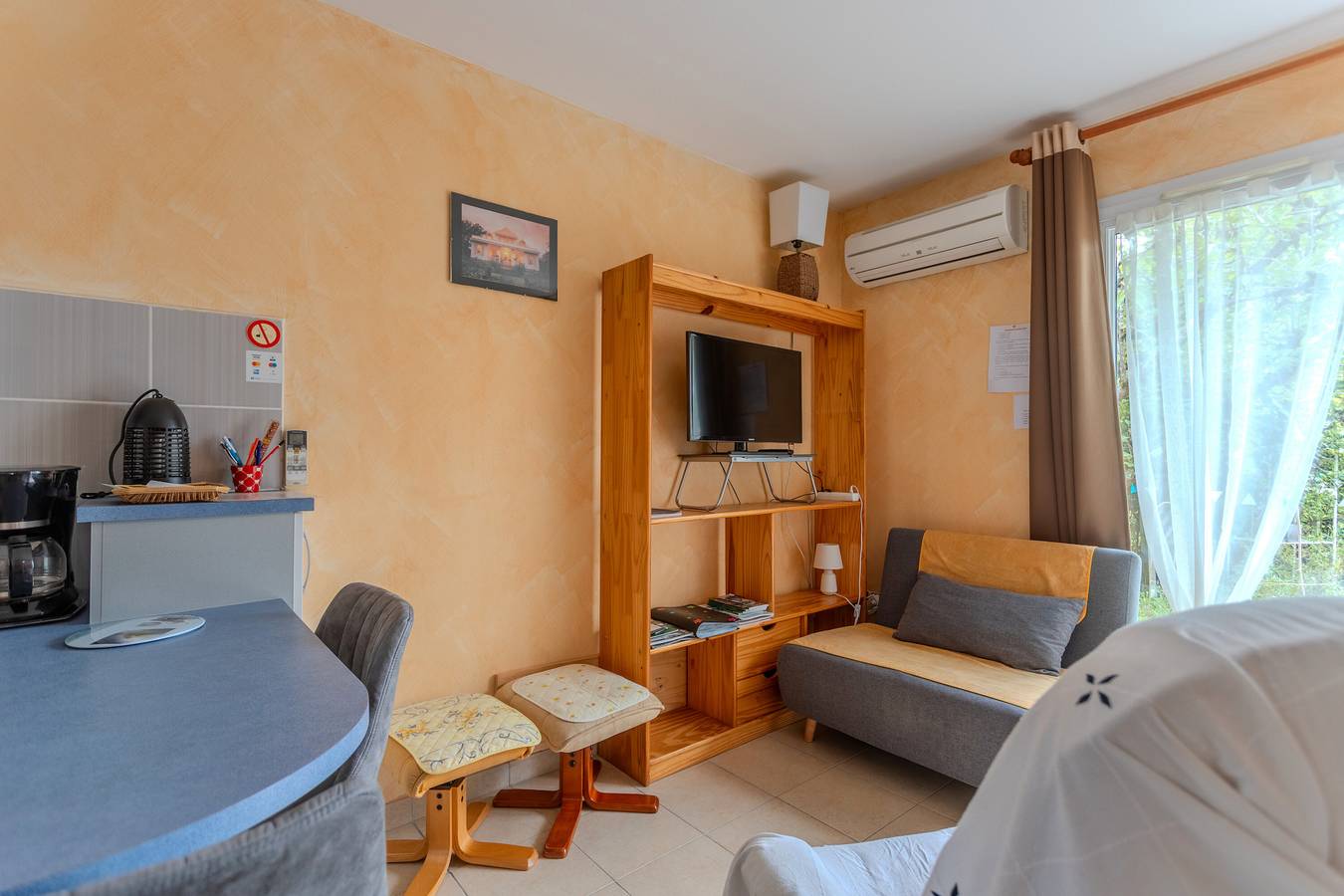 Studio entier, Studio indépendant le pesquit in Lescar, Béarn