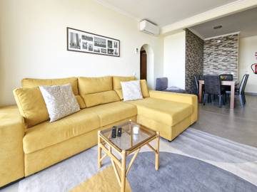 Apartamento De Férias para 6 Pessoas em Praia da Rocha, Portimão, Foto 1