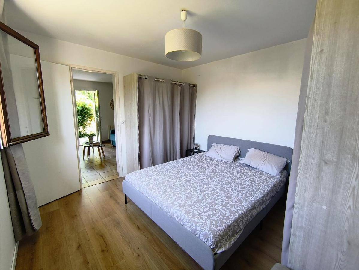 Appartement entier, Grand 2 pièces pour 4 personnes avec jardin in Eysines, Région de Bordeaux