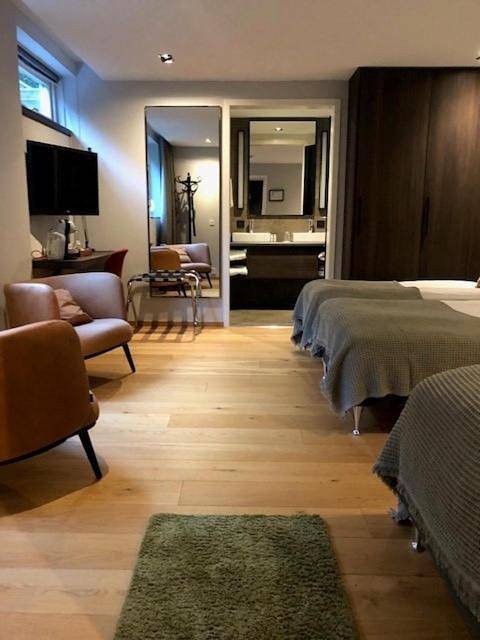 Hotel für 3 Personen, mit Garten in Trollhättan - 4