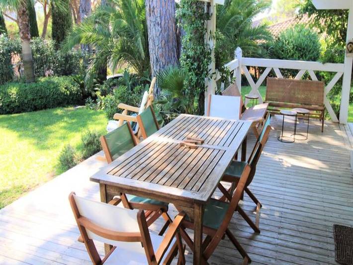 Chalet pour 6 personnes, avec piscine et jardin, adapté aux familles à Gassin - 3