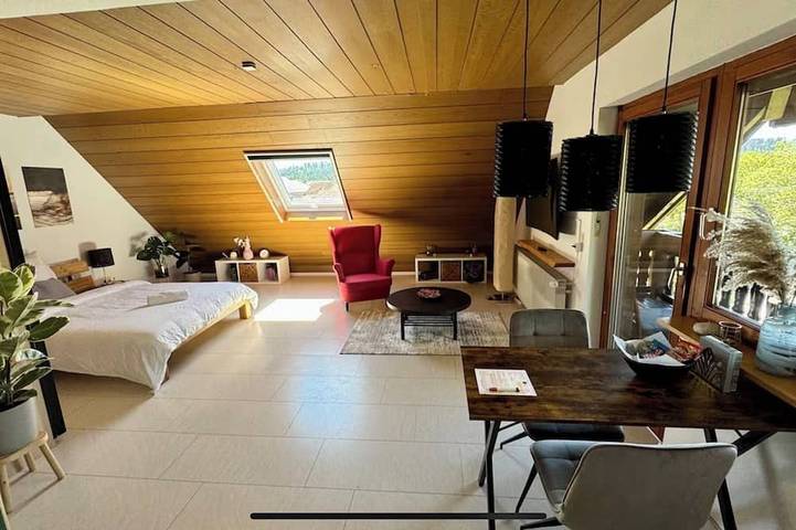 Ferienwohnung für 2 Personen, mit Garten und Balkon