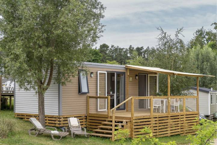 Mobil home pour 4 personnes, avec piscine et jardin, animaux acceptés dans Boulazac Isle Manoire