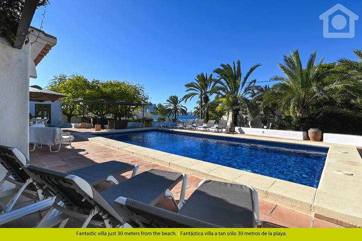 Finca voor 12 personen, met terras en tuin in Benissa