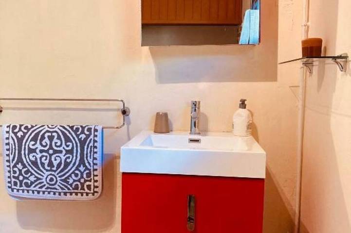 Gîte pour 2 personnes, avec balcon ainsi que piscine et jardin dans Lac d'Uby - 3