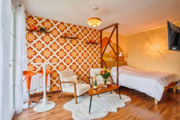 Gîte pour 2 personnes, avec jacuzzi et terrasse dans Eglise Saint Michel de Vaucelles (Caen) - 2