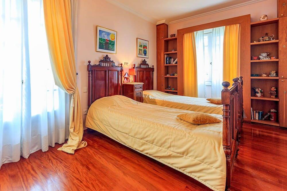 Classy Villa Aphrodite with Pool, Sea & Castle Views - 5 min drive from Center in Corfu (city), Corfu