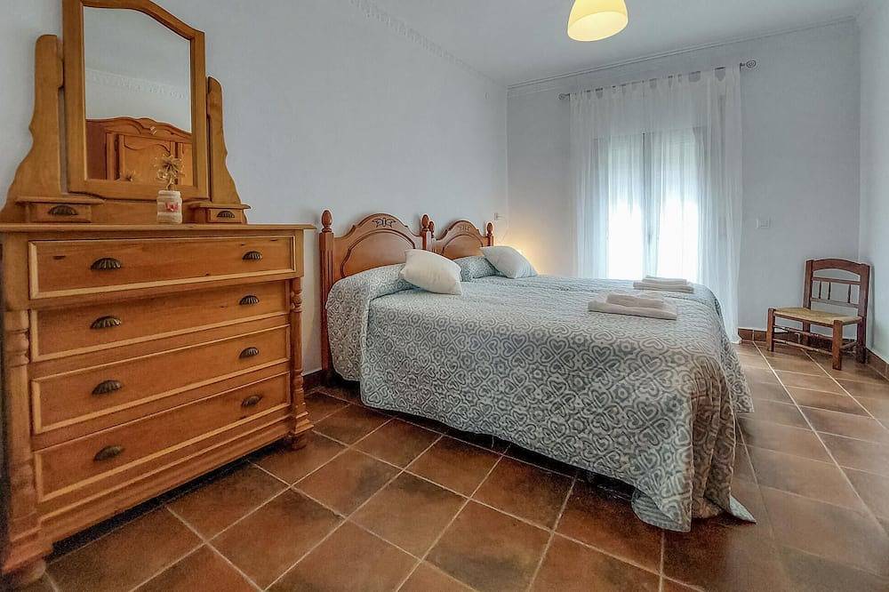 2 bedroom gorgeous home in Algodonales in La Muela (Cadiz), Algodonales