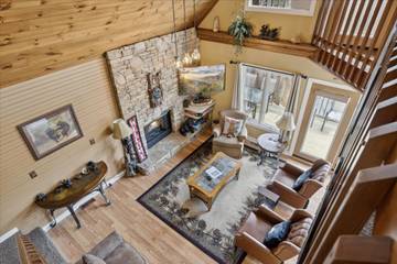 Vacation Apartment for 12 Guests in Pigeon Forge, Sevier County, Picture 2