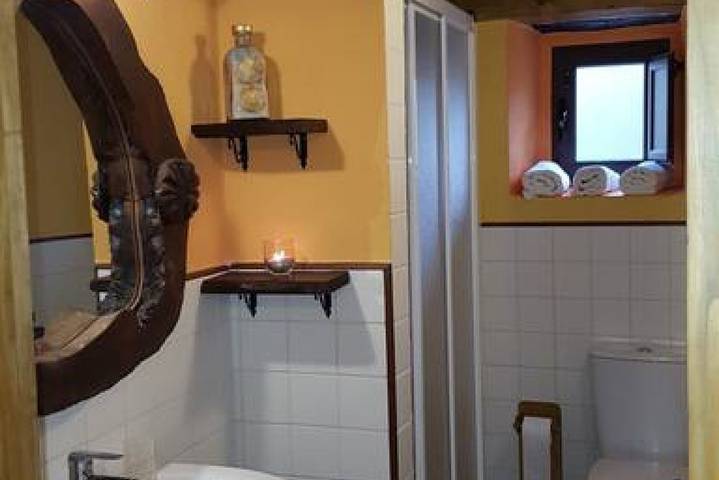 Entire apartment, Holiday apartment for 6 people with balcony/terrace in Soba, Cordillera Cantábrica