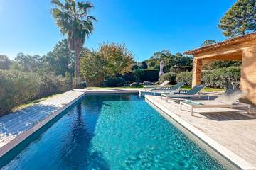 Villa für 10 Personen, mit Terrasse und Pool sowie Garten, mit Haustier auf Korsika
