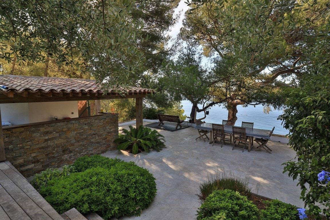 Mediterranean villa with sea view in Bormes in Le Pradet, Toulon region