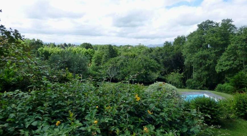 Location de vacances pour 14 personnes, avec vue ainsi que piscine et jardin à Arbonne - 3