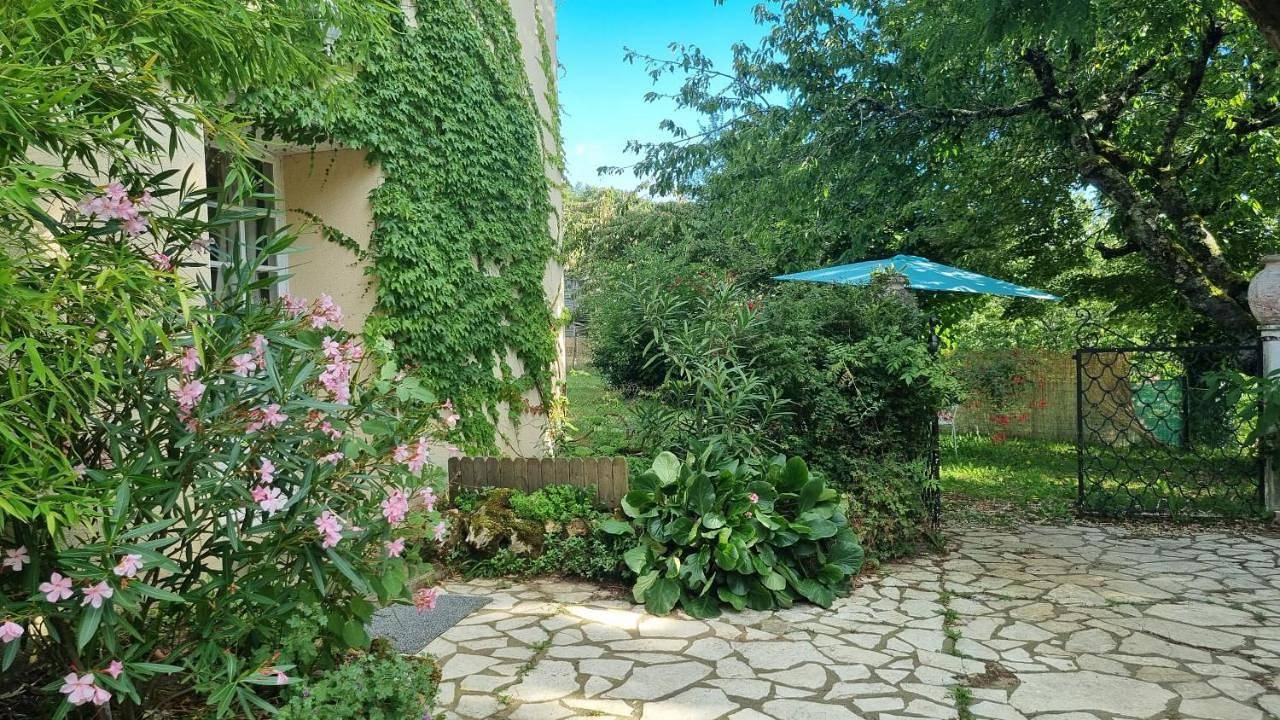 Family Double Room in Domme, Périgord Noir