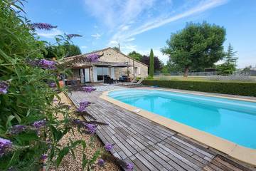 Gîte pour 8 personnes, avec jardin, animaux acceptés à Montaigu-de-Quercy