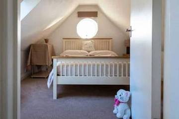 Holiday Home for 2 People in Plymouth, South West England, Photo 1