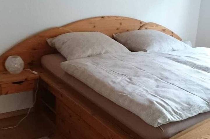 Tolles, Ferienhaus sehr gut ausgestattet. Ca. 8 Minuten Fußweg bis zum See. in Heimbach, Rureifel (Nordrhein-westfalen)