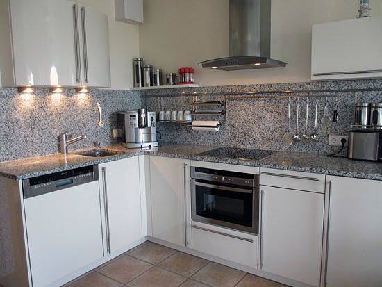 Apartamento entero, Direkt am Ostseesandstrand mit Meerblick!, Wlan, Waschmaschine, bis 5 Personen in Hauptstrand Glowe, Glowe
