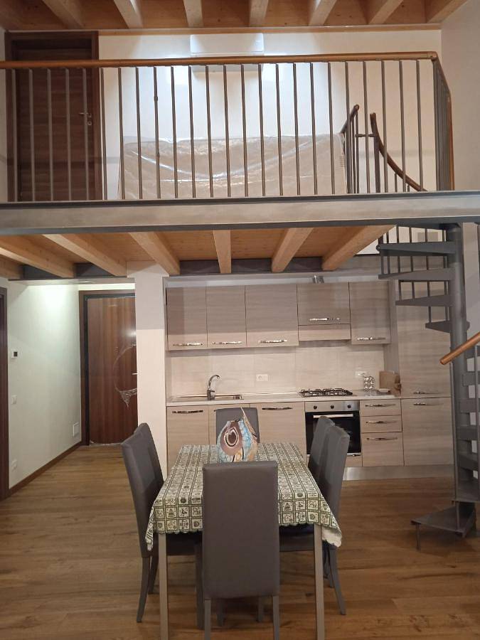 Ferienwohnung für 5 Personen, mit Terrasse und Garten sowie Ausblick