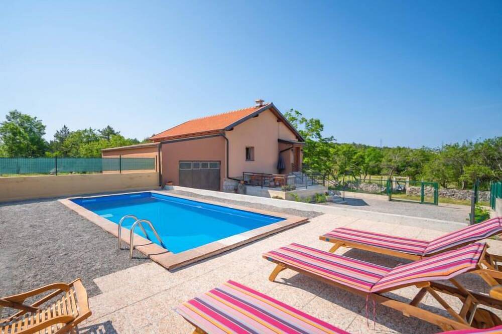 Casa vacanza a Kvarn a partire da 67€ a notte