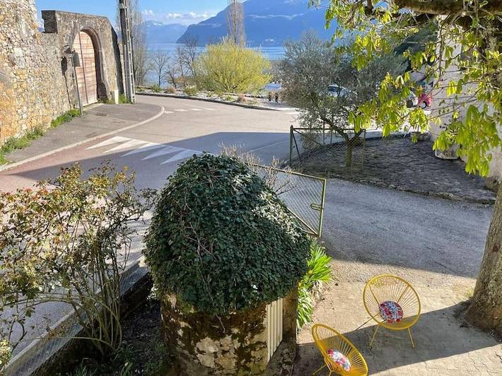 Location de vacances pour 15 personnes, avec terrasse à Chindrieux - 2