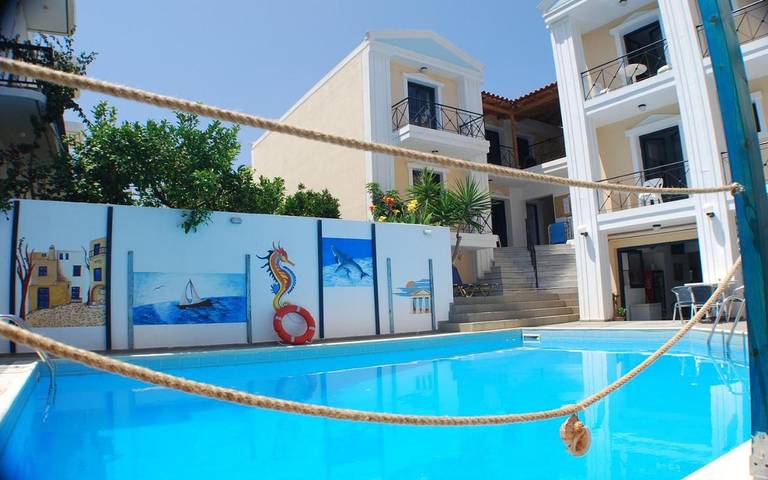Appartement de vacances pour 3 personnes, avec piscine et jardin