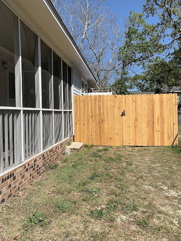 Sandy Paws - A Dog-Friendly Haven with Boat Parking on Oak Island, Nc in Oak Island (NC), Brunswick County