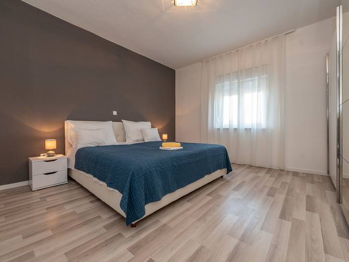 Ferienhaus für 12 Personen, mit Balkon und Pool, kinderfreundlich in Zadar - 2