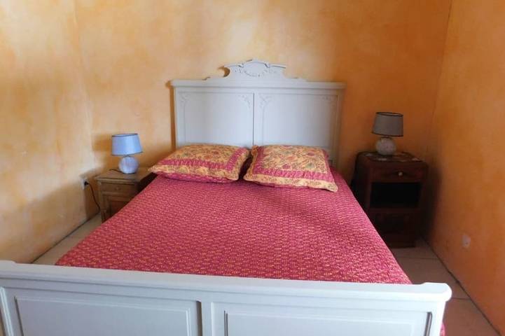 Location de vacances pour 8 personnes, avec Terrasse à Saint-Étienne-les-Orgues - 2