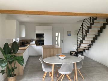 Gîte pour 8 personnes, avec jardin à Bons-en-Chablais