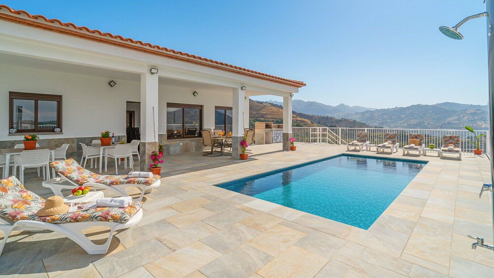 Villa El Mirador de Ana Arenas by Ruralidays in Arenas, Costa del Sol