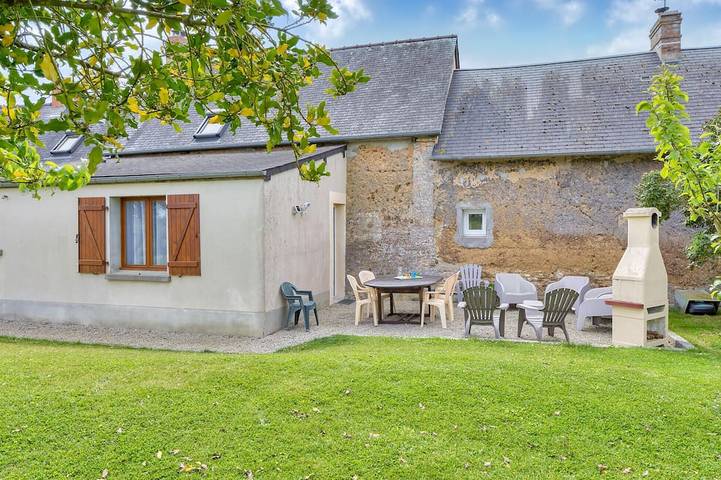 Location de vacances pour 6 personnes, avec jardin, animaux acceptés à Méautis