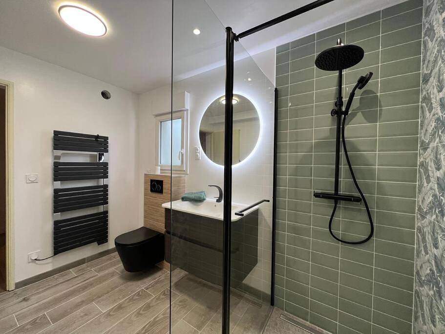 Appartement entier, One-Bedroom Apartment in Veneux-les-Sablons, Seine-et-Marne