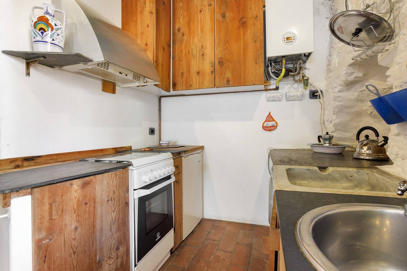 Entire apartment, Apartment 'Casa Nemo - Riomaggiore, 5 Terre' with Balcony, Wi-Fi and Air Conditioning in Riomaggiore, Riomaggiore Municipality