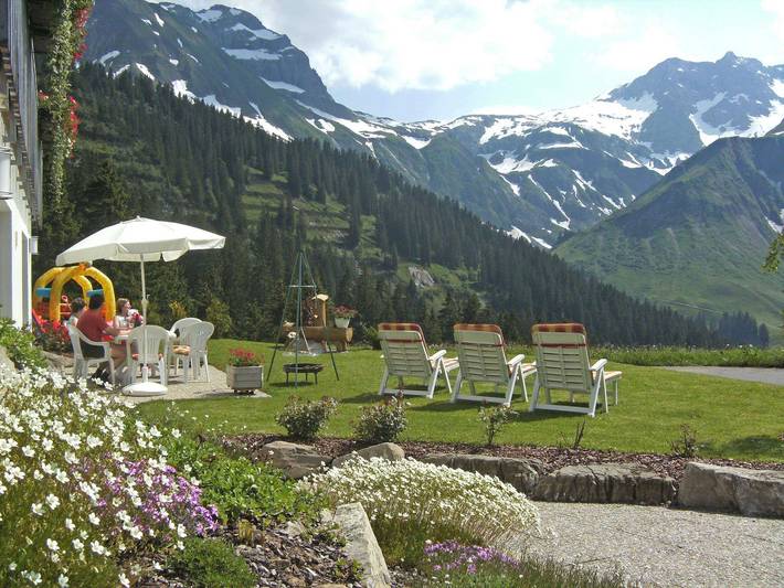 Ferienwohnung für 4 Personen, mit Balkon und Garten sowie Ausblick in Schröcken - 4