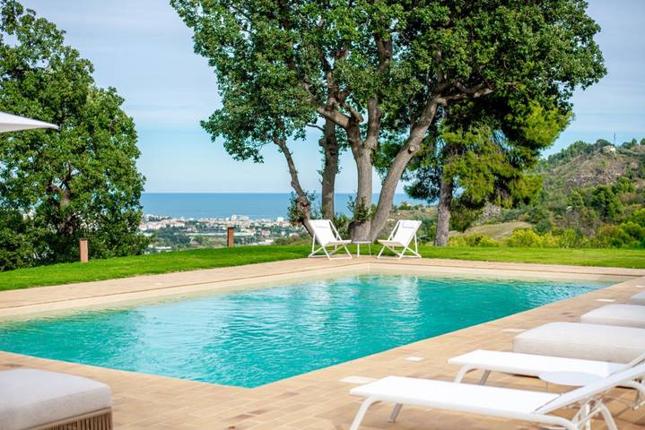 Villa für 16 Personen, mit Garten - 1