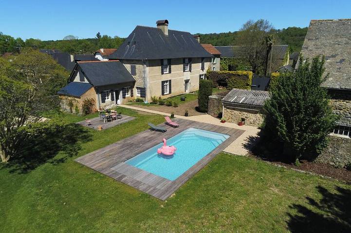 Location de vacances pour 8 personnes, avec Terrasse et Jardin à Livron (Pyrénées-Atlantiques)