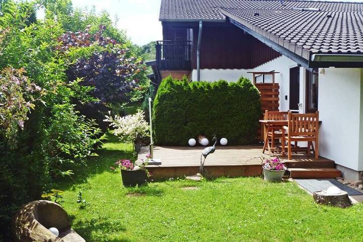 Ferienwohnung für 2 Personen, mit Terrasse und Garten in Edertal